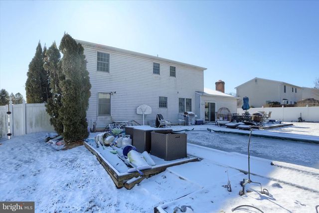 17 ARGALI LN, Mechanicsburg, PA 17055