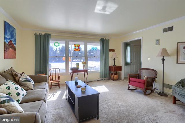 17 ARGALI LN, Mechanicsburg, PA 17055