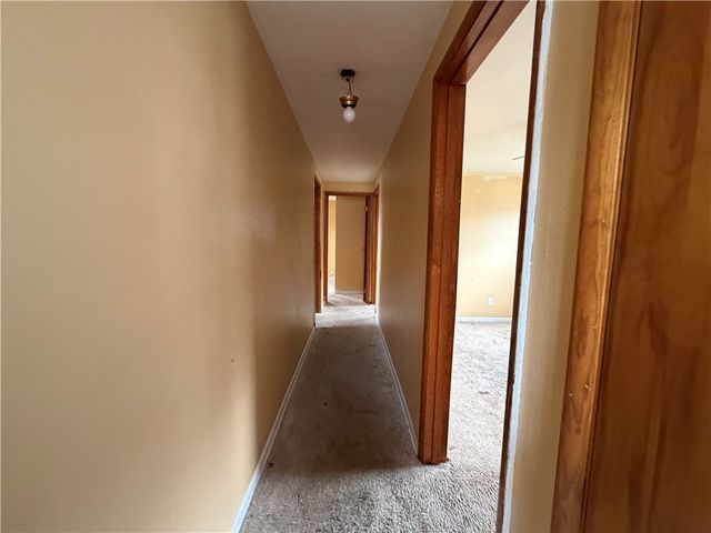 347 Lime Oak Dr, Penn Hills, PA 15235