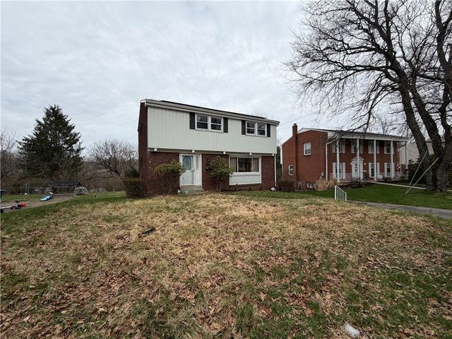 347 Lime Oak Dr, Penn Hills, PA 15235