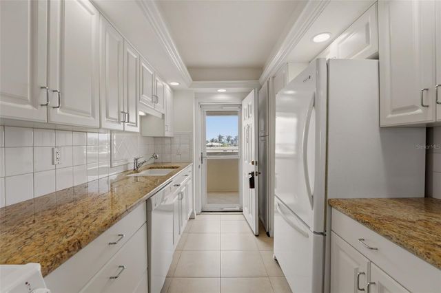 1150 TARPON CENTER DRIVE 3D, Venice, FL 34285