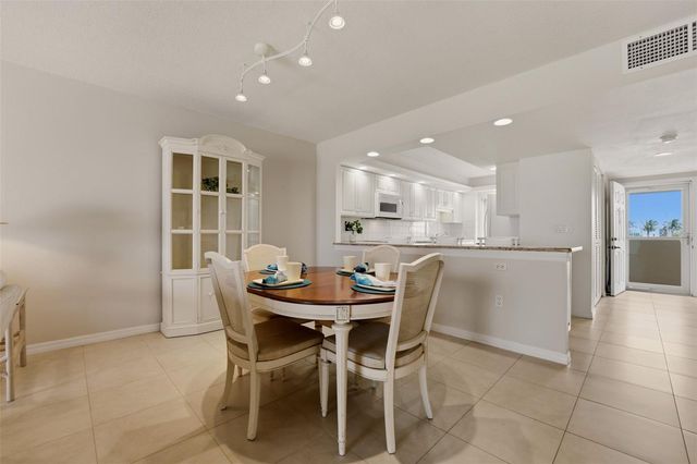 1150 TARPON CENTER DRIVE 3D, Venice, FL 34285