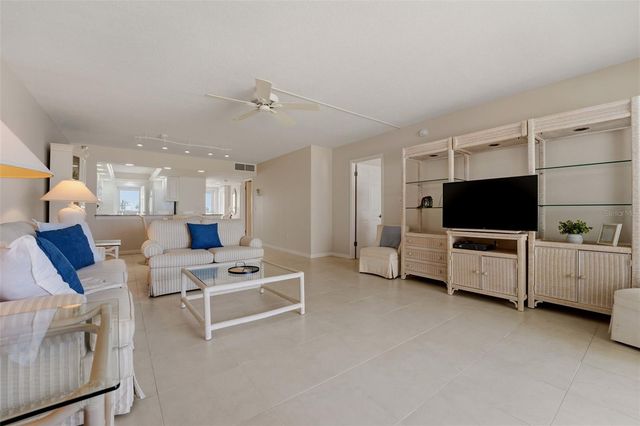 1150 TARPON CENTER DRIVE 3D, Venice, FL 34285