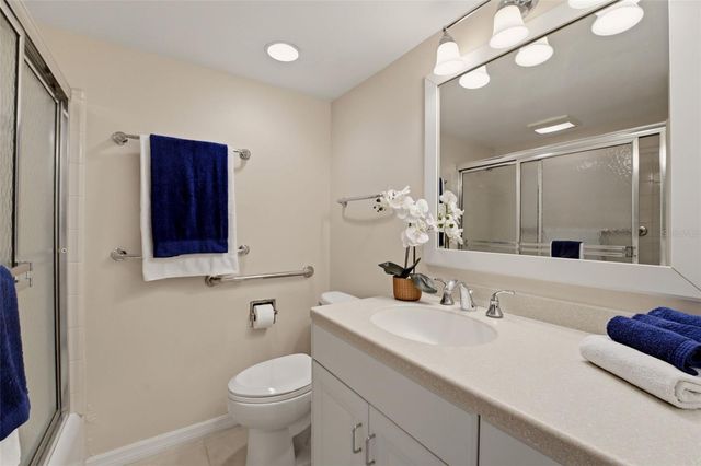 1150 TARPON CENTER DRIVE 3D, Venice, FL 34285