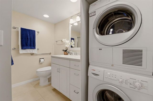 1150 TARPON CENTER DRIVE 3D, Venice, FL 34285