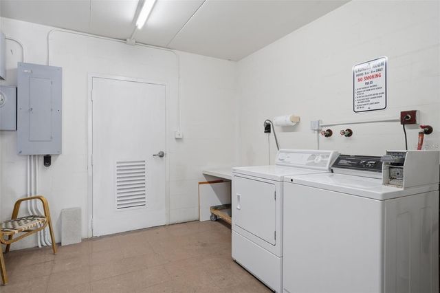 1150 TARPON CENTER DRIVE 3D, Venice, FL 34285