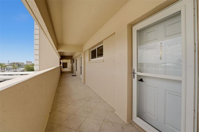 1150 TARPON CENTER DRIVE 3D, Venice, FL 34285