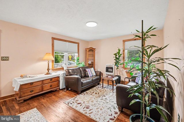 436 RICHLANDTOWN PIKE, Quakertown, PA 18951