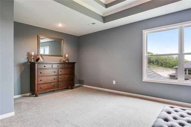 18604 Mohawk Lane, Overland Park, KS 66085