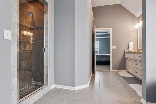 18604 Mohawk Lane, Overland Park, KS 66085