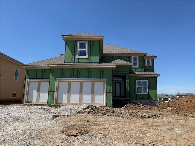 18604 Mohawk Lane, Overland Park, KS 66085