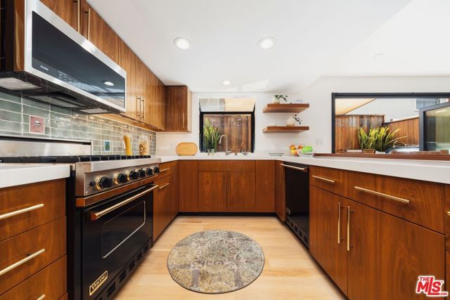 831 14th Street 2, Santa Monica, CA 90403