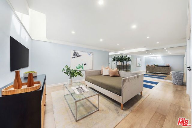 831 14th Street 2, Santa Monica, CA 90403