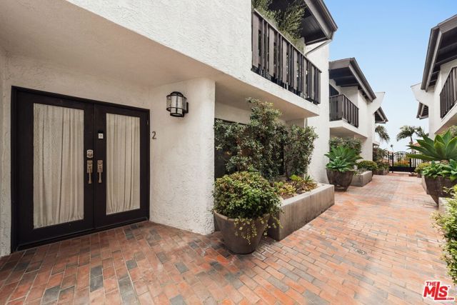 831 14th Street 2, Santa Monica, CA 90403