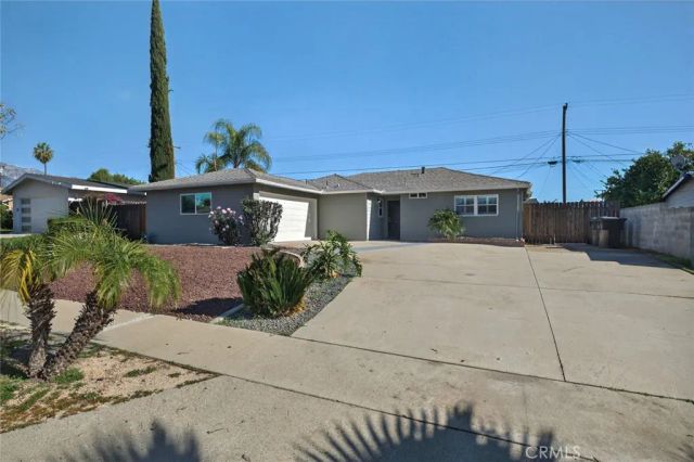 9587 Bolton Avenue, Montclair, CA 91763