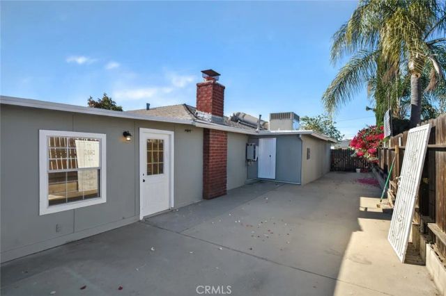9587 Bolton Avenue, Montclair, CA 91763