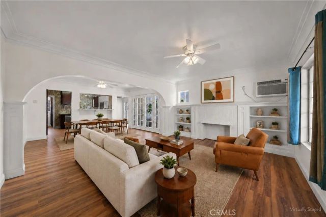 2020 E. 14th, Long Beach, CA 90804