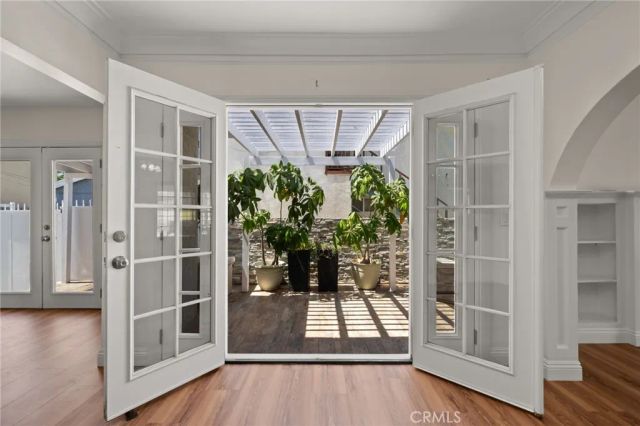 2020 E. 14th, Long Beach, CA 90804