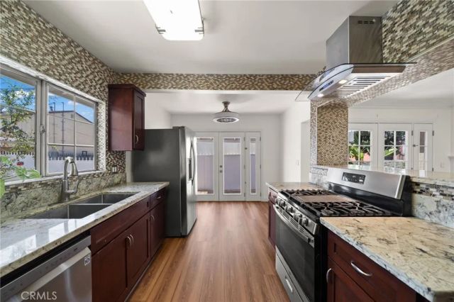 2020 E. 14th, Long Beach, CA 90804