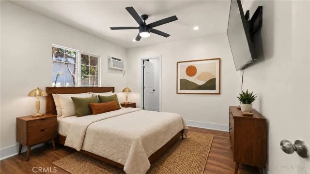 2020 E. 14th, Long Beach, CA 90804