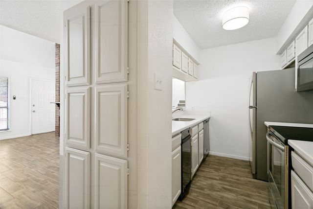 18240 Midway Road 901, Dallas, TX 75287