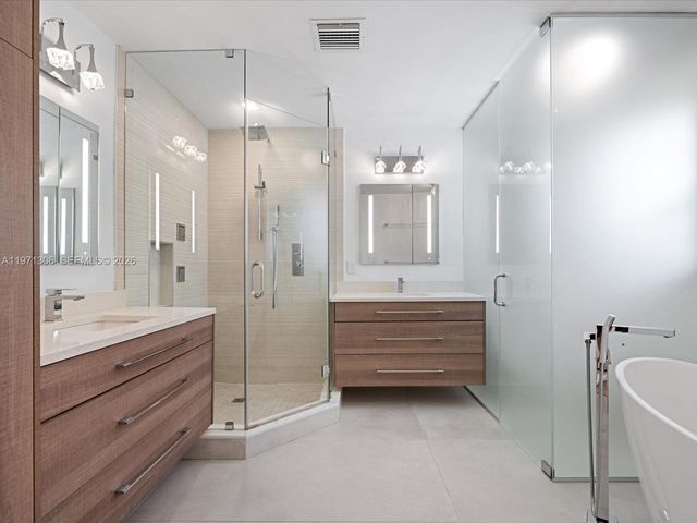 2833 NE 22nd St, Fort Lauderdale, FL 33305