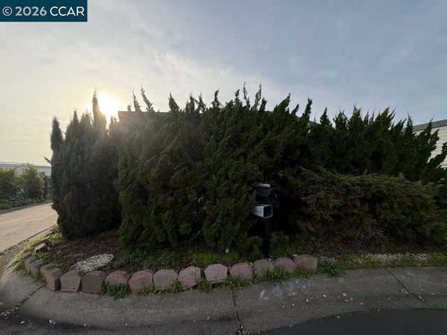 28227 Murcia St, Hayward, CA 94544