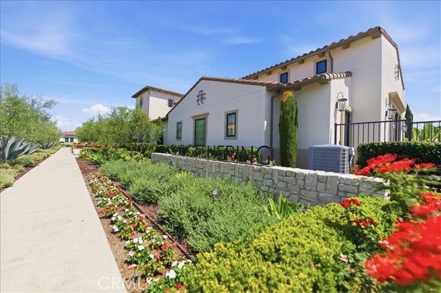 4725 Flora Park Way, Cypress, CA 90720