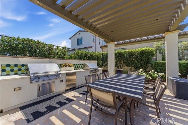 4725 Flora Park Way, Cypress, CA 90720