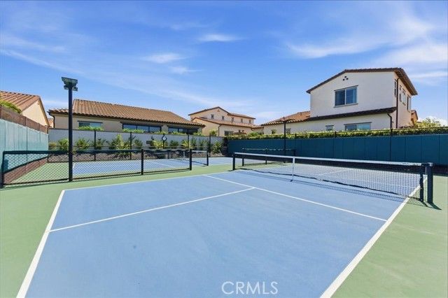 4725 Flora Park Way, Cypress, CA 90720