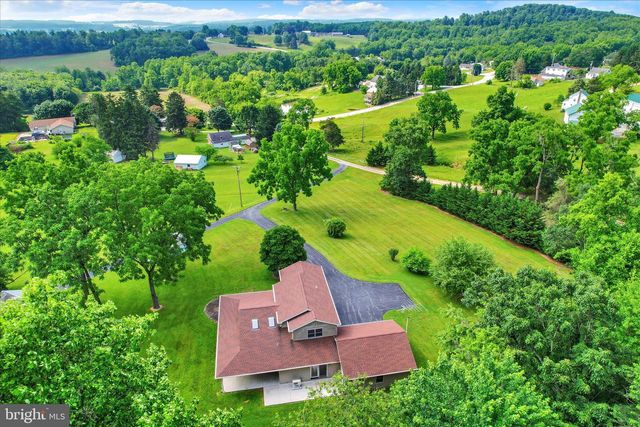 7208 KOPP RD, Spring Grove, PA 17362