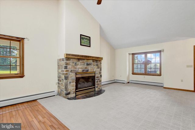 7208 KOPP RD, Spring Grove, PA 17362