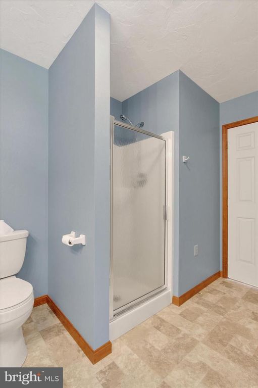 Image 12 of property listing at 7208 KOPP RD, Spring Grove, PA 17362