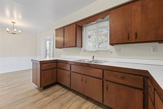 29166 Lorikay Street, Farmington Hills, MI 48334