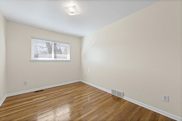 29166 Lorikay Street, Farmington Hills, MI 48334