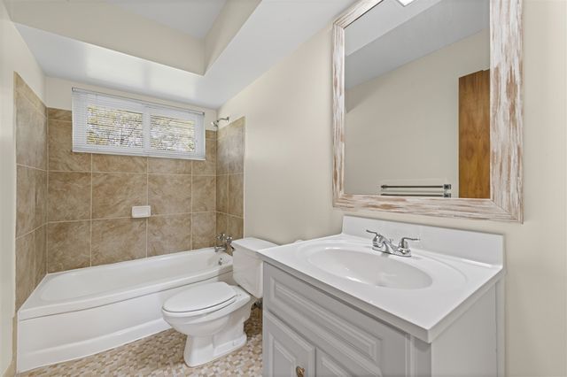 29166 Lorikay Street, Farmington Hills, MI 48334