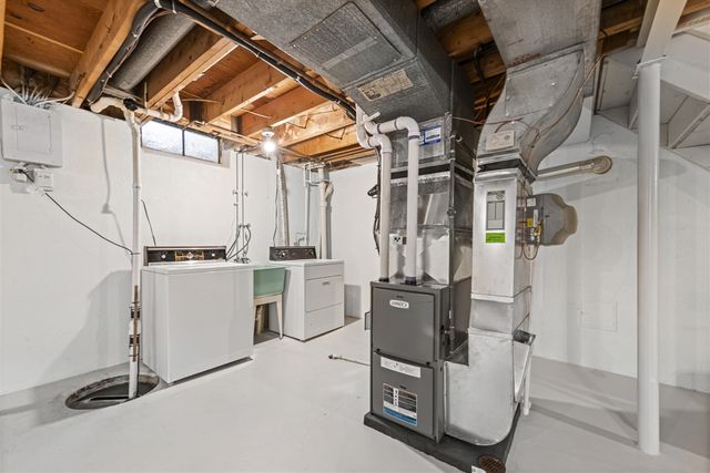 29166 Lorikay Street, Farmington Hills, MI 48334