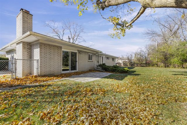 29166 Lorikay Street, Farmington Hills, MI 48334
