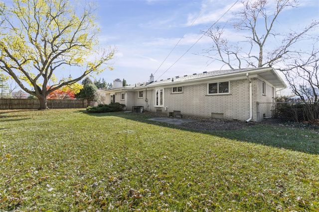 29166 Lorikay Street, Farmington Hills, MI 48334