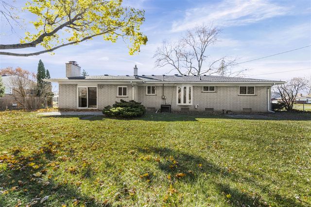 29166 Lorikay Street, Farmington Hills, MI 48334