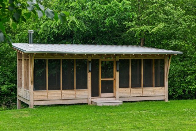 20455 Park Place, Deephaven, MN 55331