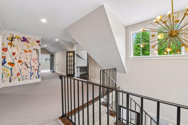 20455 Park Place, Deephaven, MN 55331