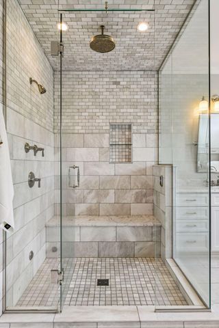 20455 Park Place, Deephaven, MN 55331
