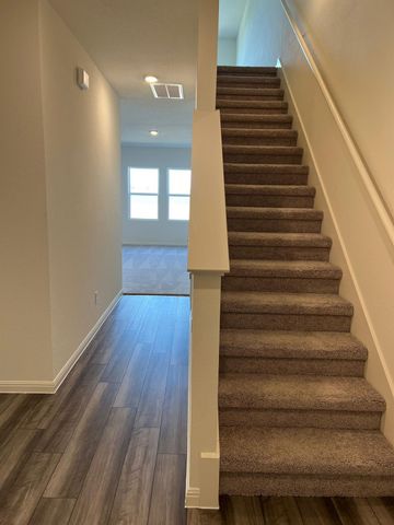 624 Gemsbok DR, Hutto, TX 78364