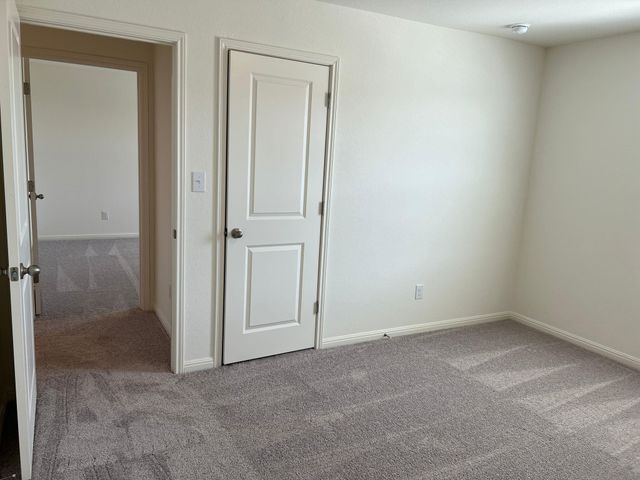 624 Gemsbok DR, Hutto, TX 78364