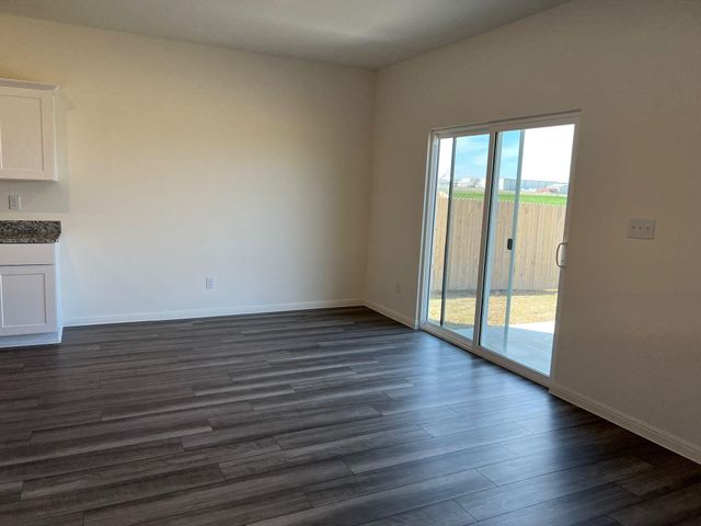 624 Gemsbok DR, Hutto, TX 78364