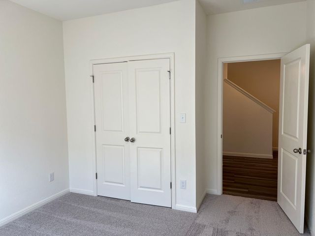 624 Gemsbok DR, Hutto, TX 78364