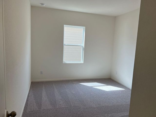 624 Gemsbok DR, Hutto, TX 78364