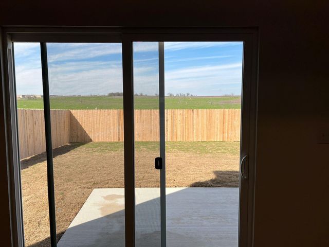 624 Gemsbok DR, Hutto, TX 78364