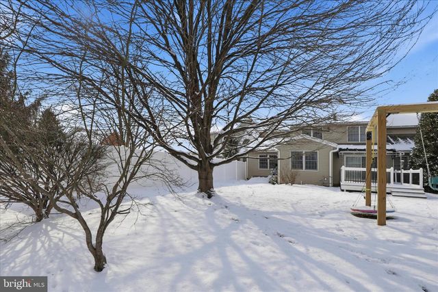 6 SPRING HILL LN, Mountville, PA 17554